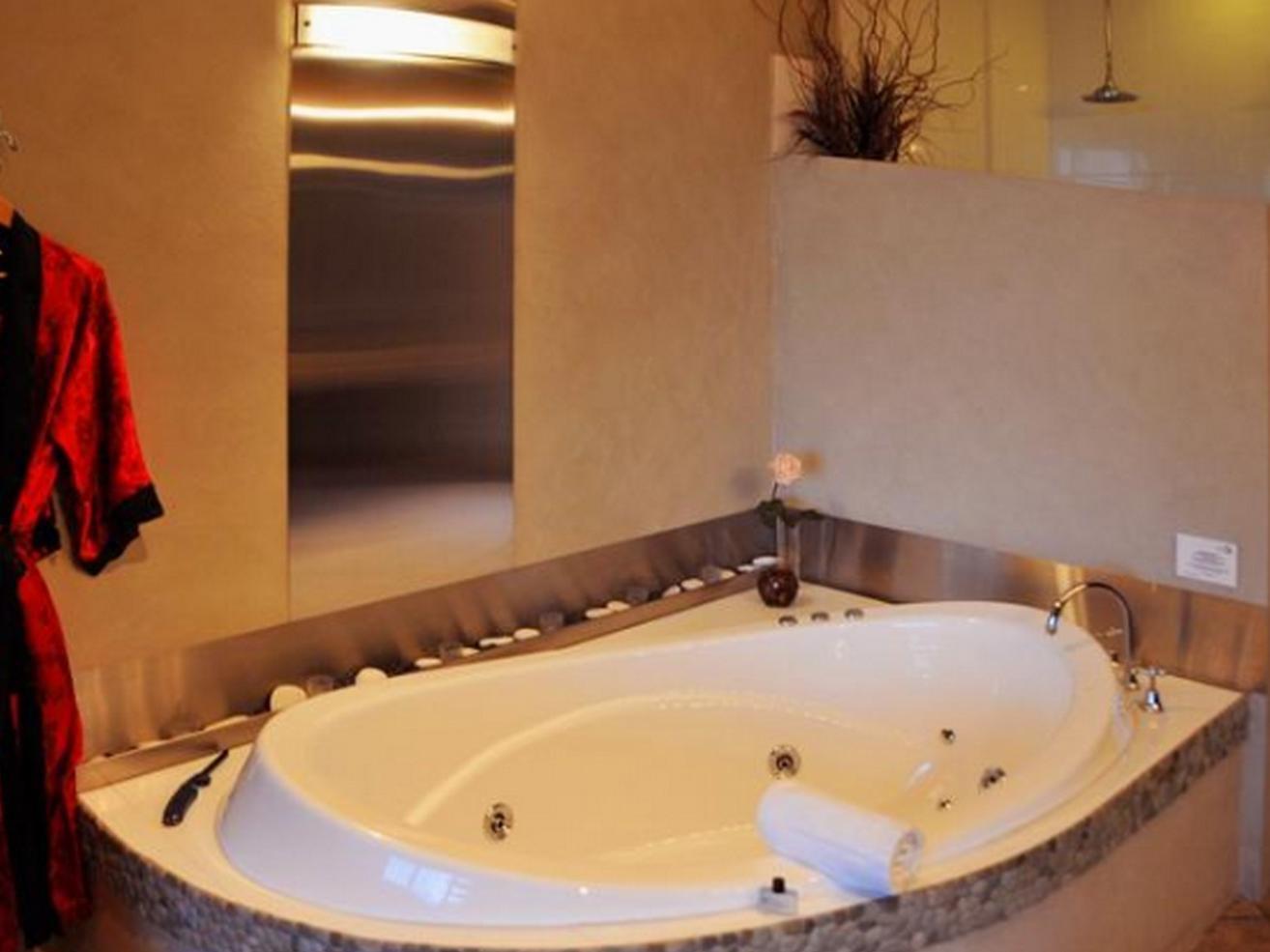 Riverview Rise Retreats Маннум Экстерьер фото